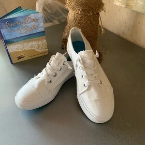 Blowfish, worn only a few times, WHITE canvas athletic sneakers, lace up.